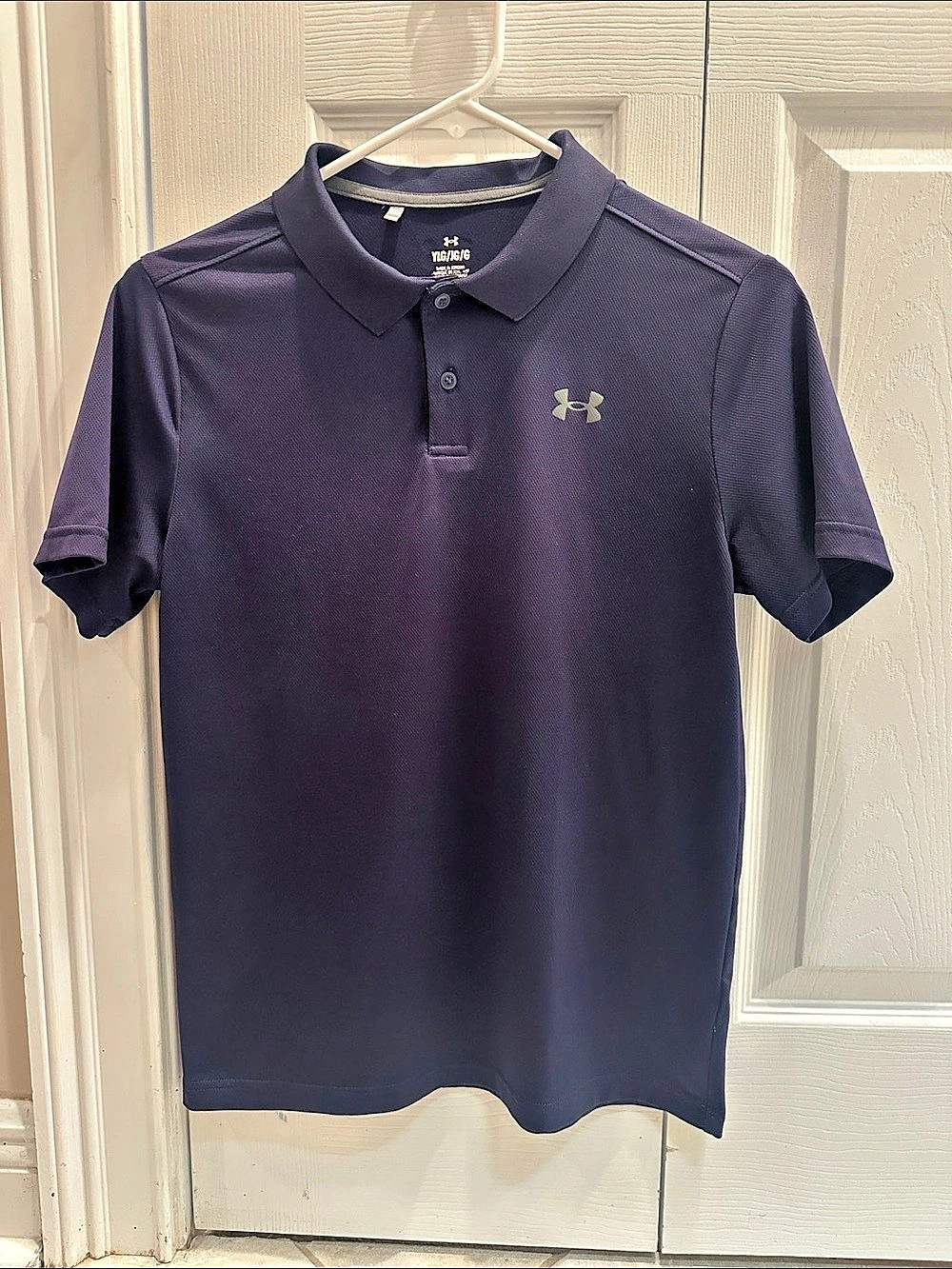 Under Armour Men's Navy Blue Polo Shirt size L